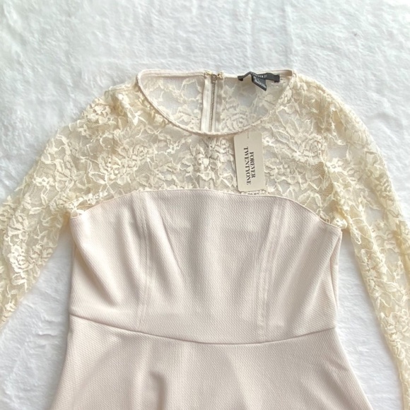 NWT Forever 21 Cream Dress with Lace in Size Large - Picture 4 of 11
